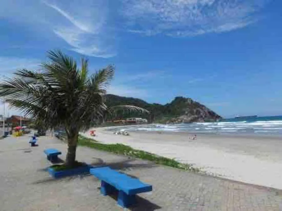 Apto 3 Dormitorios Na Prainha 8 A 10 Pessoas Sao Francisco do Sul 0*,  Brasil